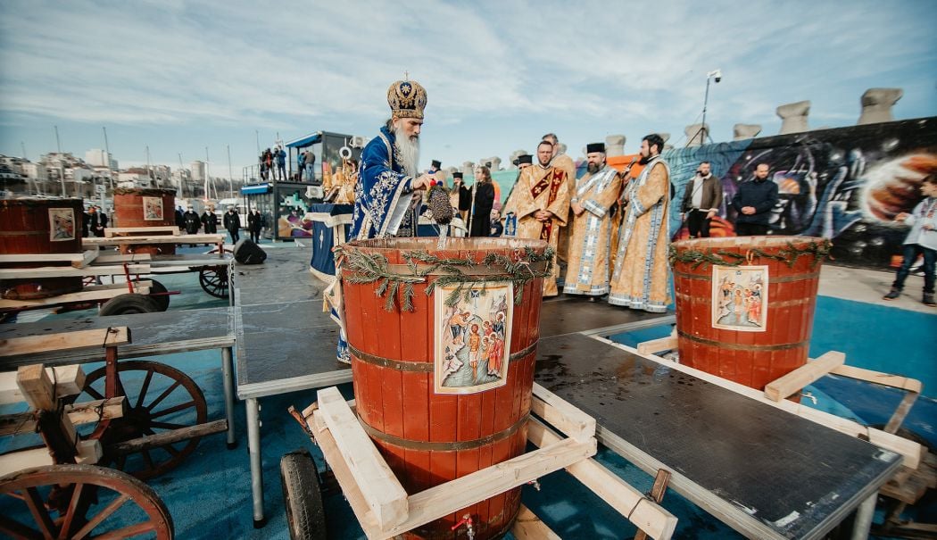 Arhiepiscopia Tomisului a anunțat programul pentru Bobotează 2025. Aghiasma Mare va fi îmbuteliată în 200.000 de PET-uri - arhiepiscopie-1735896815.jpg