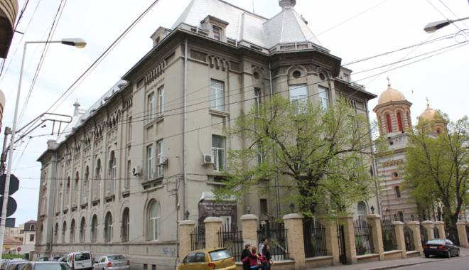 Părintele Arsenie Obreja își lansează cartea la Constanța - arhiepiscopie4-1433507286.jpg