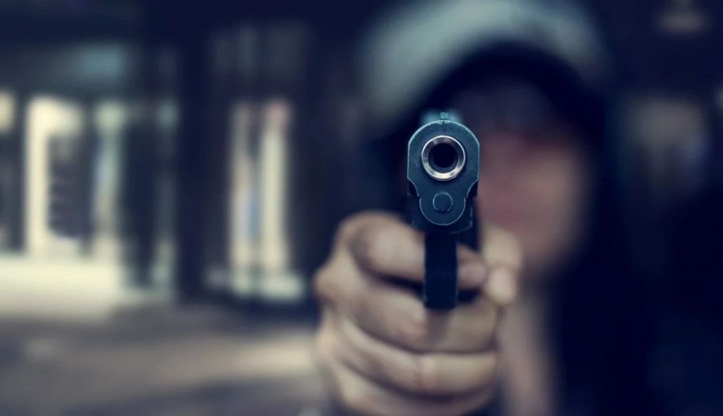 Mai multe persoane reținute după incidentul cu focuri de armă din București - arma-1761551730.jpg