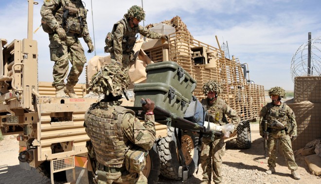 Armata britanică își încheie misiunea de luptă în Afganistan - armata-1414338564.jpg
