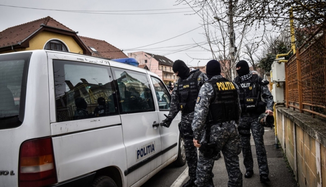 Armata de infractori care a băgat spaima în pensionarii din Constanța. Cum le cădeau bătrânii în plasă - armata-1474476505.jpg
