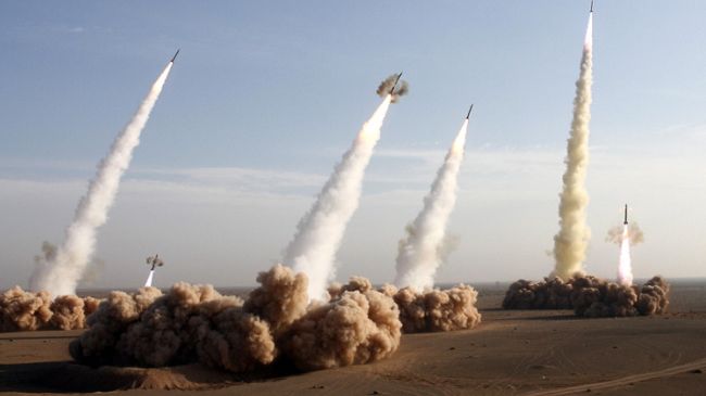 Iranul alocă 440 milioane euro pentru dezvoltarea unui program balistic - armata-1502629402.jpg