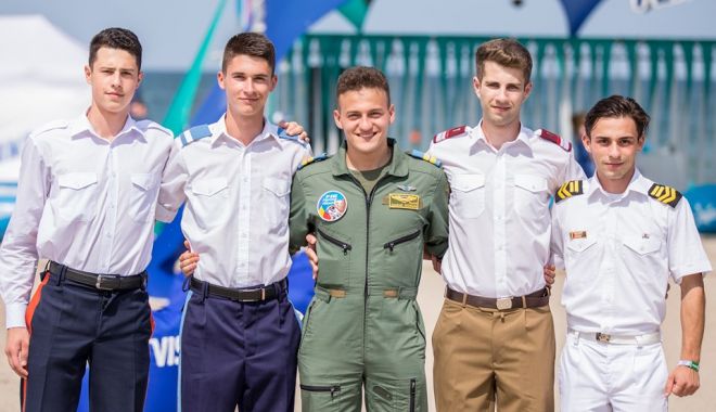 Armata Română caută recruți printre tinerii care vin la festivalul Neversea - armata-1562359155.jpg