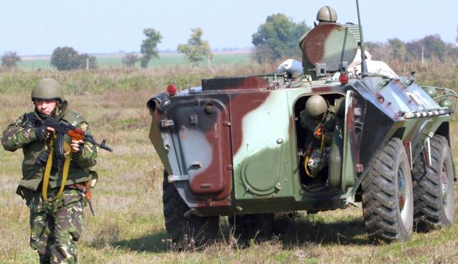 Contracte de muncă pe perioadă nedeterminată, pentru soldați și gradați. Ei sunt caporalii care au muncit la proiect! - armata-1589372043.jpg
