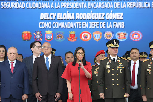 Armata și poliția au jurat loialitate președintei interimare a Venezuelei - armata-1769672228.webp