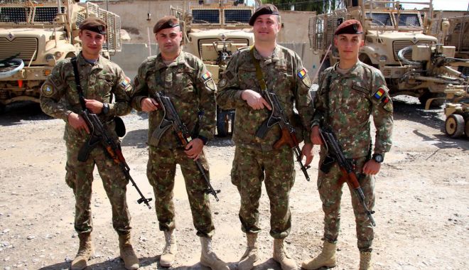 Doi frați și unchii lor, misiune în Afganistan. 