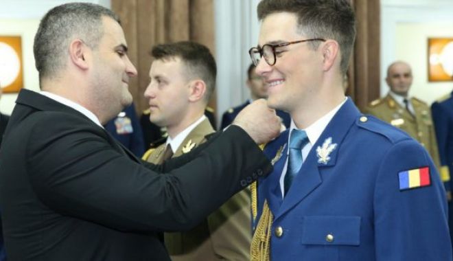 Înălțare în grad, în prezența ministrului și șefului Statului Major al Apărării. Și americanii au fost de față! - armataonline706-1559887675.jpg