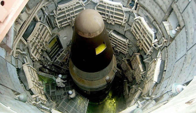 Obama, presat pentru a reduce arsenalul nuclear al SUA - arsenalnuclearsua-1332942092.jpg