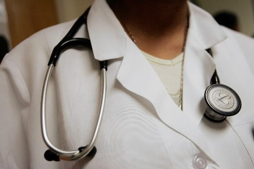 Cei care agresează personalul medical riscă sancțiuni penale dure - article2583711-1319034510.jpg