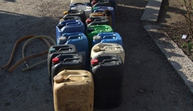 Atenție! Apă cu suc, vândută în loc de motorină - article3812931-1403021663.jpg