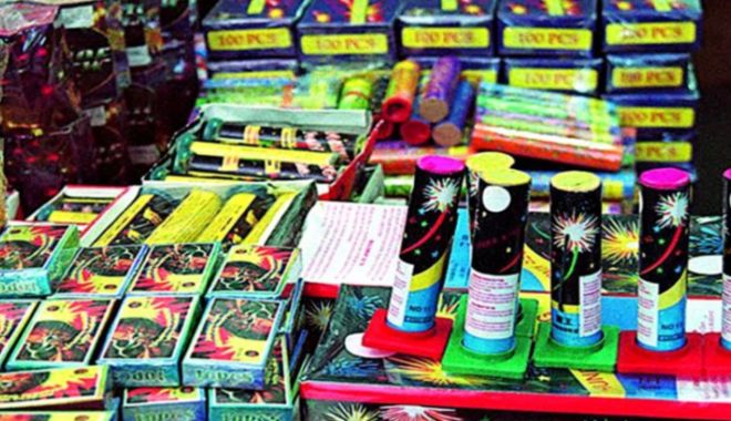Captură impresionantă de artificii, descoperită de poliţişti în prag de An Nou - artificii-1640884573.jpg