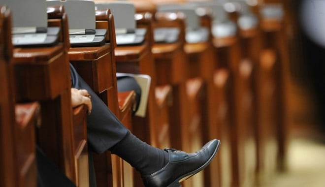 Guvernul PONTA - prima moțiune din această legislatură - as-1362469641.jpg