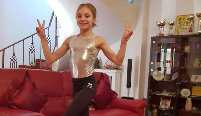 Sabrina Voinea, pe urmele mamei sale. Micuța gimnastă trage tare la antrenamente - asas-1584555098.jpg
