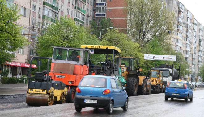 Circulație oprită pe strada Soveja. Trasee deviate și pentru autobuze - asfaltare-1510679419.jpg