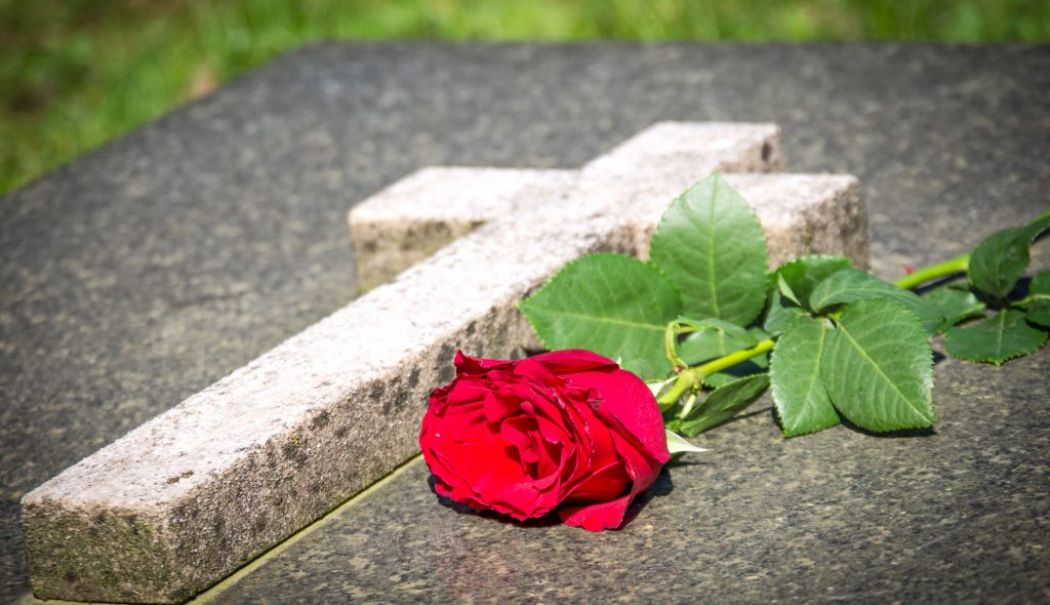 Se pregătește lansarea unei asigurări de înmormântare. Avem a treia cea mai mare rată a mortalității din lume