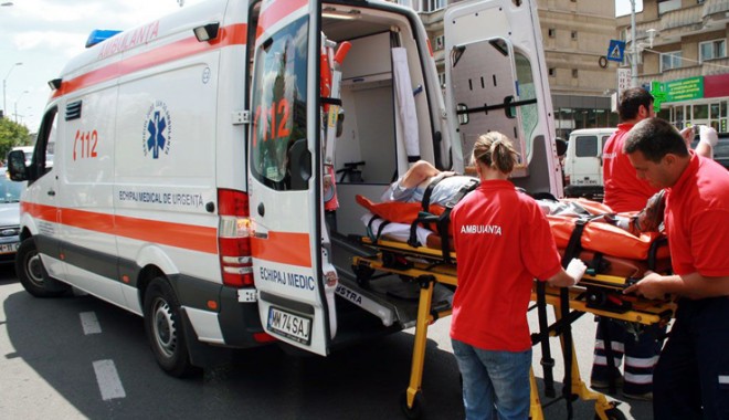 ALERTĂ LA 112, DUPĂ CE UN OM A CĂZUT PE STRADĂ, LA CONSTANȚA - asistentaanchetatademisia1409590-1525772486.jpg