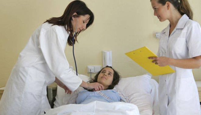 Asistentele medicale luptă pentru drepturile lor - asistente-1471859463.jpg