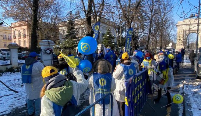 Asistentele şi medicii ies în stradă. Protestul împotriva meschinăriei şi ingratitudinii guvernanţilor - asistentelesimedicii-1613473355.jpg