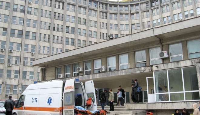 Spitalul Județean rămâne fără asistenți medicali. Zeci de posturi rămase libere - asistentimedicali-1480579554.jpg