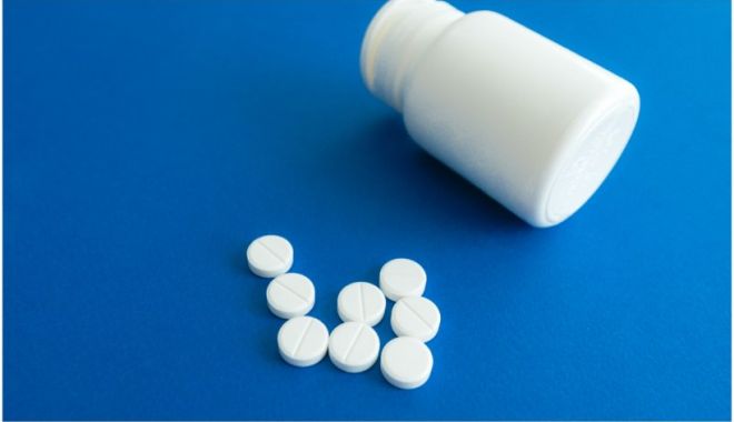 Pericolele aspirinei. Experții trag un semnal de alarmă