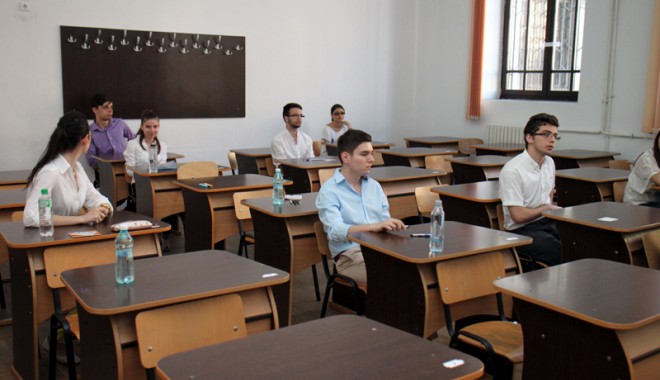 Astăzi, ultima probă la Bacalaureat 2014 - astatiactiuni-1404409565.jpg