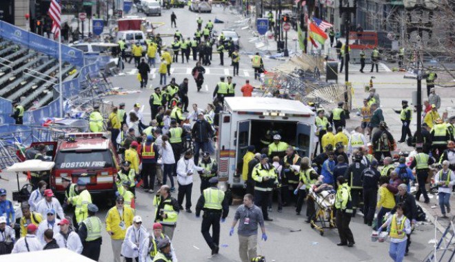 IMAGINI ȘOCANTE! Atacuri TERORISTE în Boston: Morți, răniți și oameni cu membre amputate! - atac-1366093703.jpg