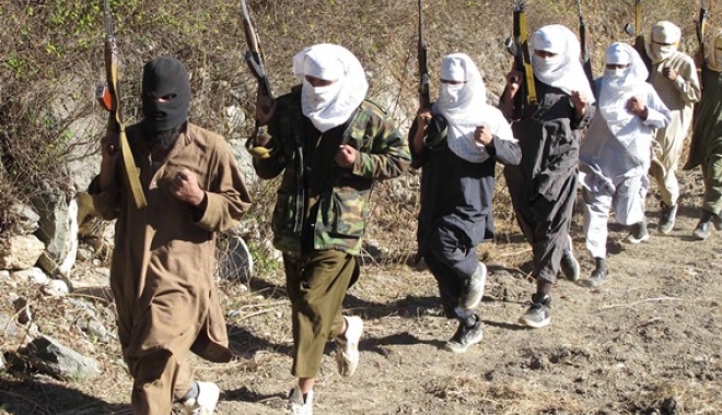 Lider al unei grupări teroriste afiliate Al Qaida, ucis într-un raid aerian al SUA - atac-1459597577.jpg