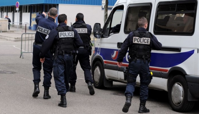 Rețea de proxeneți români, destructurată în sudul Franței - atac-1491035800.jpg
