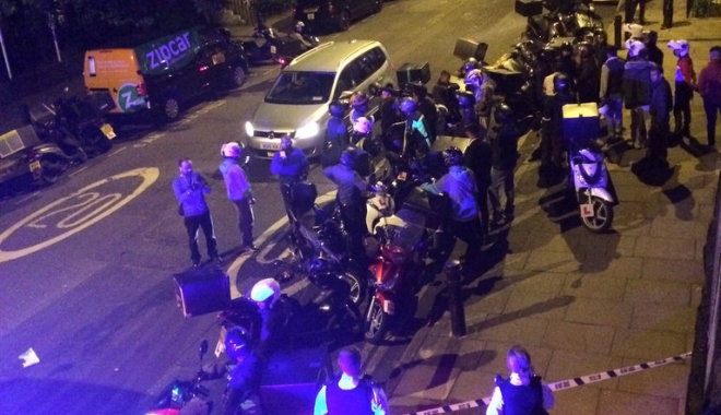 Un al doilea adolescent a fost arestat după o serie de atacuri cu acid la Londra - atac-1500069679.jpg
