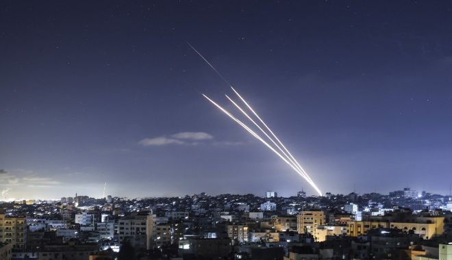 Israelul a lansat mai multe rachete asupra portului Lattakia din vestul Siriei - atac-1638861230.jpg
