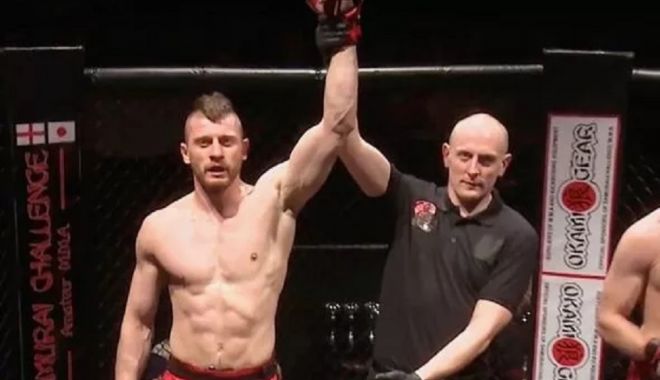 Condamnat pentru un atac cu toporul în România, a devenit luptător MMA în Marea Britanie - atac1-1570382157.jpg