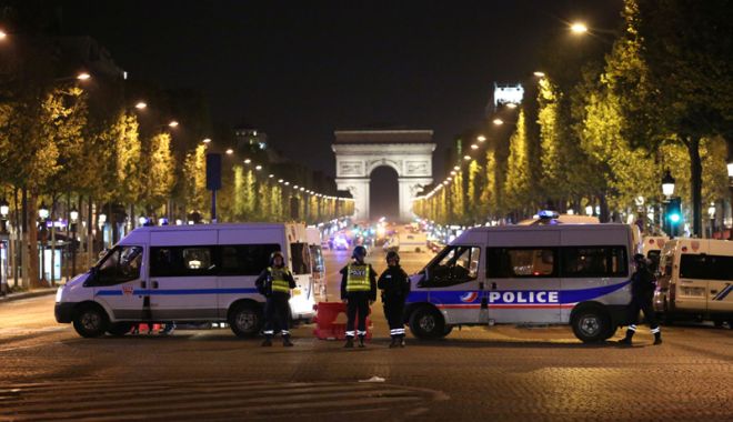 Autorul atacului de la Paris, un tânăr cecen care făcea parte din gruparea ISIS - atacparis-1526215101.jpg