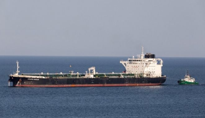 Român ucis într-un atac al piraților asupra unui petrolier aflat în largul coastelor Omanului - atacpirati-1627651441.jpg