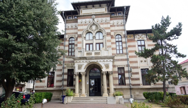 Copiii învață despre pictura pe lingurile de lemn - atelierecopii-1508164539.jpg