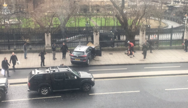 ATENTAT LONDRA / Bilanțul morților a ajuns la cinci - atentat-1490336316.jpg