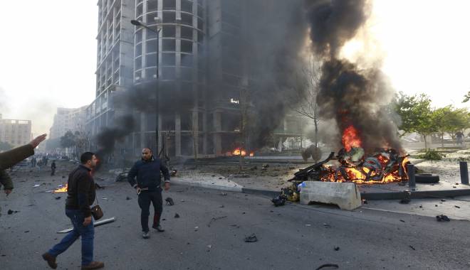 Libanul în doliu. Dublu atentat sinucigaș la Beirut - atentatbeirutexministrulibanezfo-1447420978.jpg