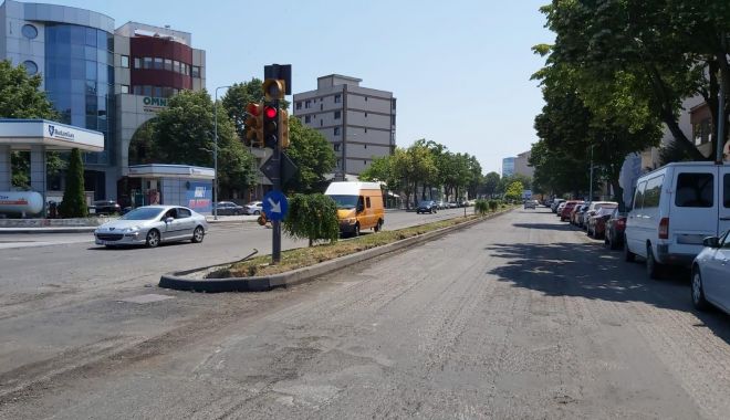 Atenție, constănțeni! Lucrări de asfaltare pe un tronson al bulevardului Mamaia - atentieconstantenilucrari-1591799351.jpg