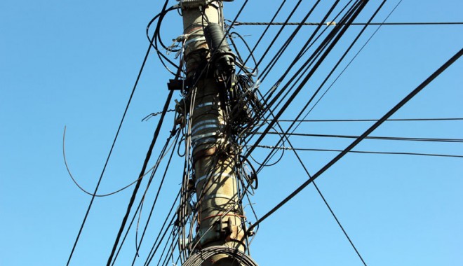 Atenție, se oprește curentul electric! - atentieseoprestecurentul-1395245295.jpg