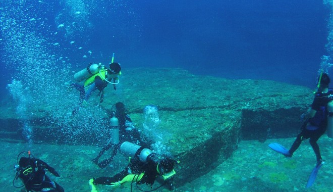 Un alt Atlantis al Mării Negre - atlantisalmariinegre-1343929996.jpg