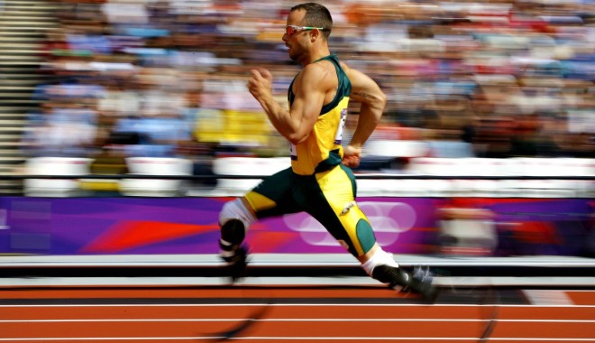 Atletul paralimpic Pistorius va fi prezentat justiției vineri - atlet-1360862389.jpg