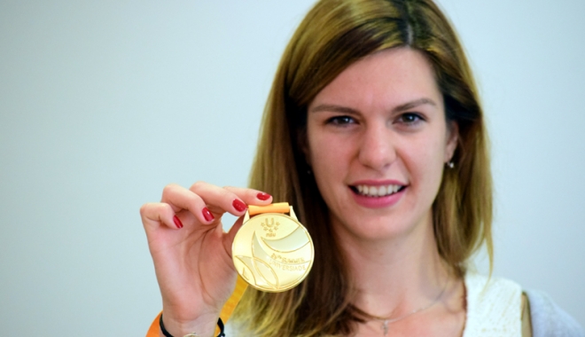 Atleta Alina Rotaru, premiată pentru aurul de la Universiadă - atleta-1513273929.jpg