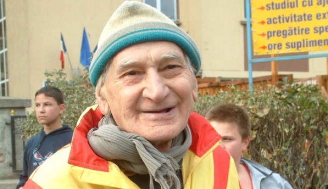 Traian Petcu,  pe primul loc la Crosul Primăverii - atletism1332186352-1335282487.jpg