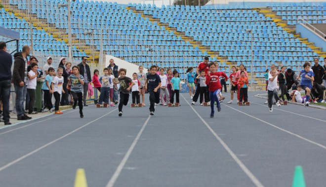 Sport și distracție la Cupa Toamnei pentru copii - atletismcupatoamnei2-1351542182.jpg