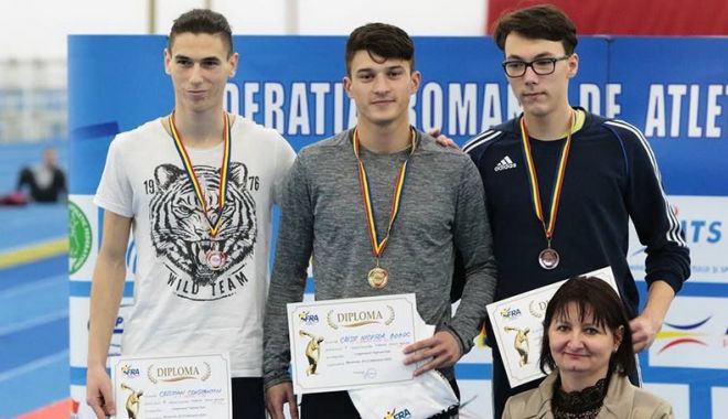 Atleții de la CS Farul Constanța s-au întors victorioși de la Pitești. Câte medalii au cucerit - atletismmedaliifond-1564687058.jpg