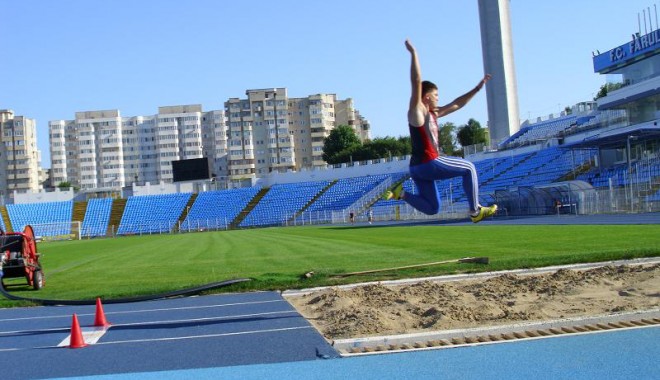 Constănțean medaliat cu bronz în finala C.N.U. de Atletism - atletismsbarceadragos-1327523129.jpg