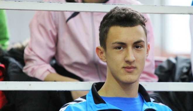 Atletism / Valentin Scanghel participă, mâine, în finala de triplusalt de la FOTE - atletismscanghel-1373982811.jpg