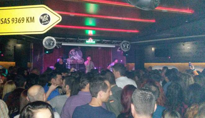 Atmosferă incendiară la concertul Vama, din Club Doors - atmosferaincendiara1-1445787111.jpg