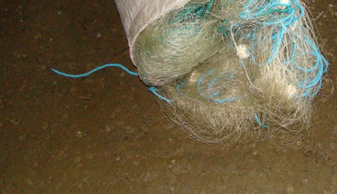 Au abandonat plasele de pescuit pline cu calcan - auabandonatplaseledepescuitpline-1401124558.jpg