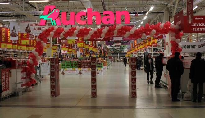 AU MÂNCAT DE LA AUCHAN ȘI FAC SĂRBĂTORILE ÎN SPITAL. Care este starea celor 18 constănțeni internați - auchan11-1451204319.jpg
