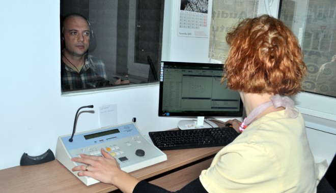 Consultații gratuite pentru auz - audiozima-1377702279.jpg